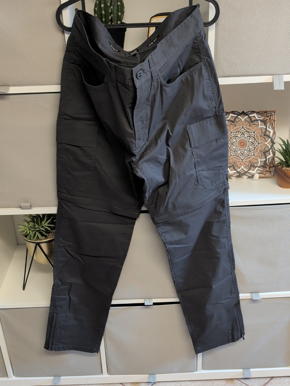 Prana Black Cargo Pants with Multiple Pockets